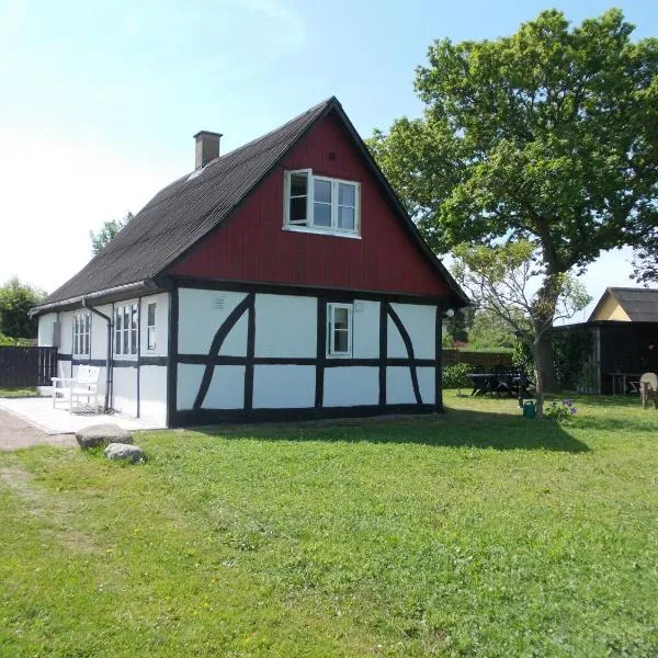 Paradiset Holiday House, hotel em Kragenæs