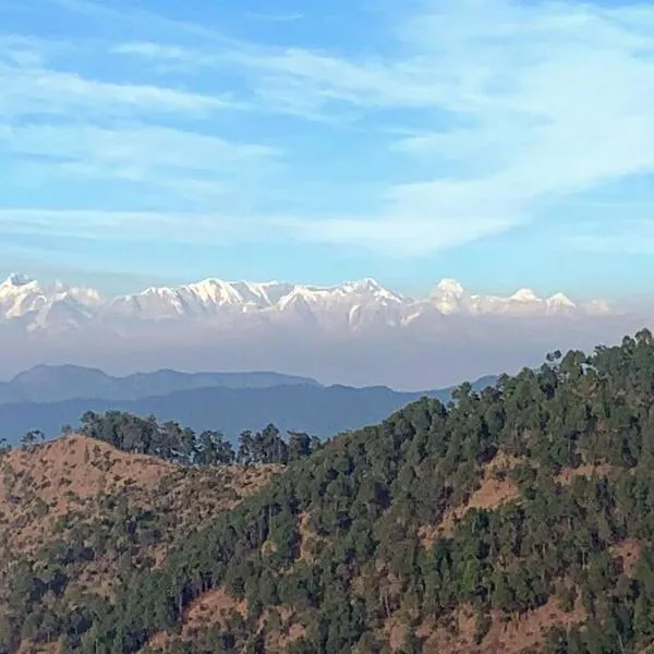 Aashiyaan - God's Own Studio near Ranikhet, hotell sihtkohas Rānīkhet