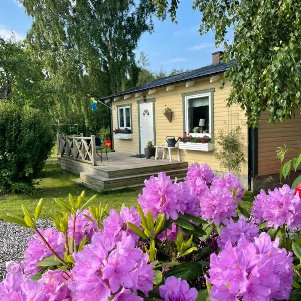 Nice child-friendly house 200m from beautiful beach,, hotel u gradu 'Ängelholm'