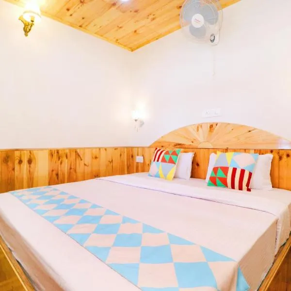 OYO Flagship 81046 Ritik Home Stay, hotel a Simla