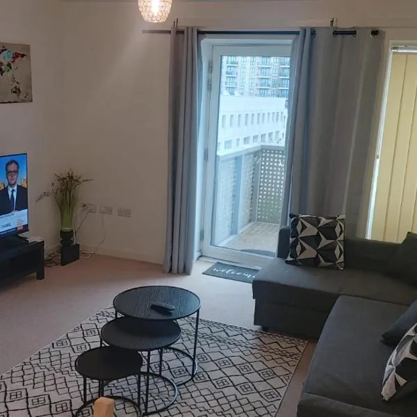 Mhobus Apartment, hotel din Barking