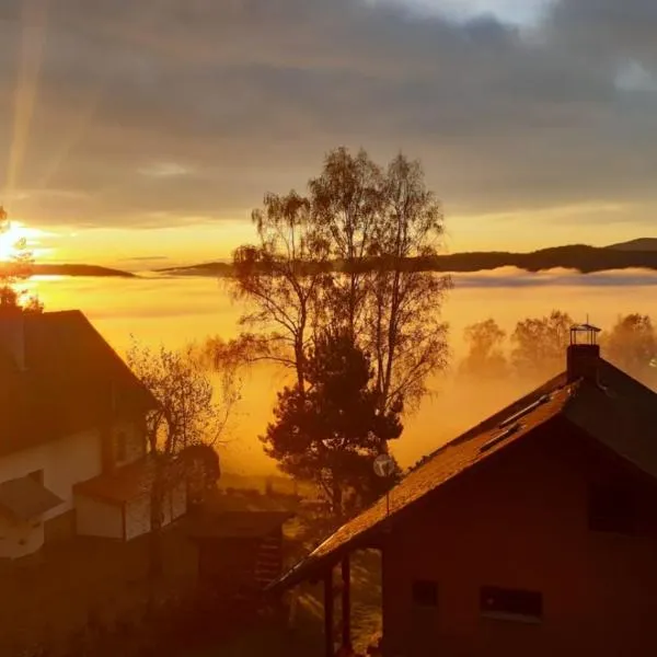 Chata OSTRUZINA 9, hotelli kohteessa Horní Planá