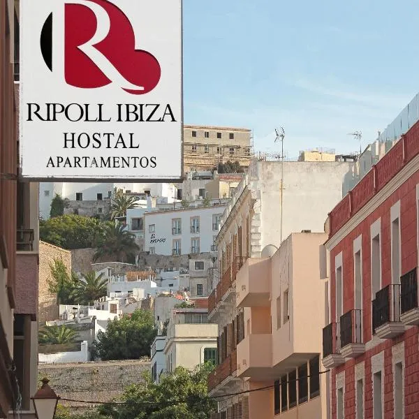 Apartamentos Ripoll Ibiza, hotel in Cala Llonga