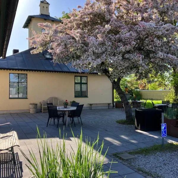 Villa Deluxe at Brohuspark: Lomma şehrinde bir otel