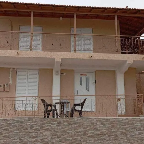 Fotis' HOUSE، فندق في Yerákion