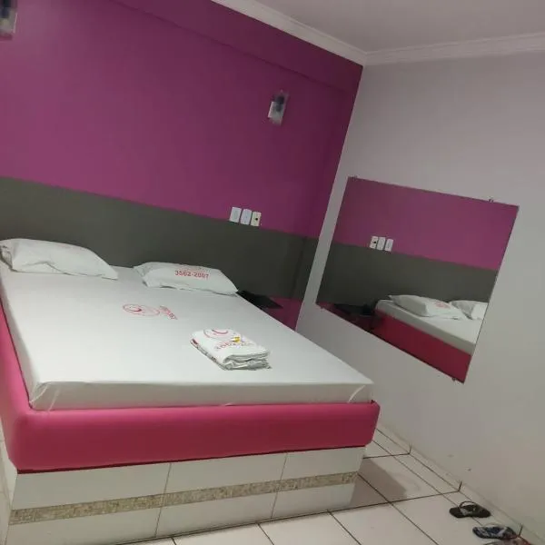 Hotel 1001 Noites: Samambaia'da bir otel