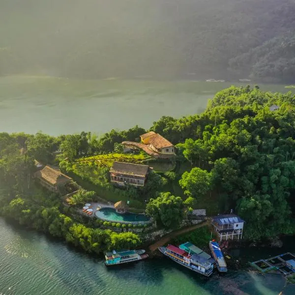 Mai Chau Hideaway Lake Resort, hotel v mestu Mai Châu