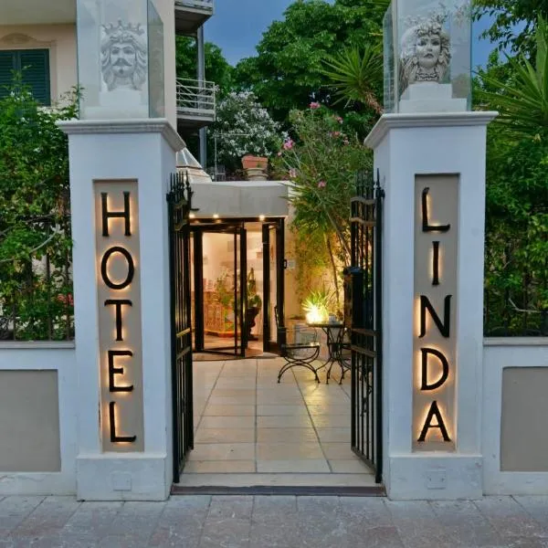 Hotel & Apartments Villa Linda โรงแรมในจีอาร์ดีนี นักซอส