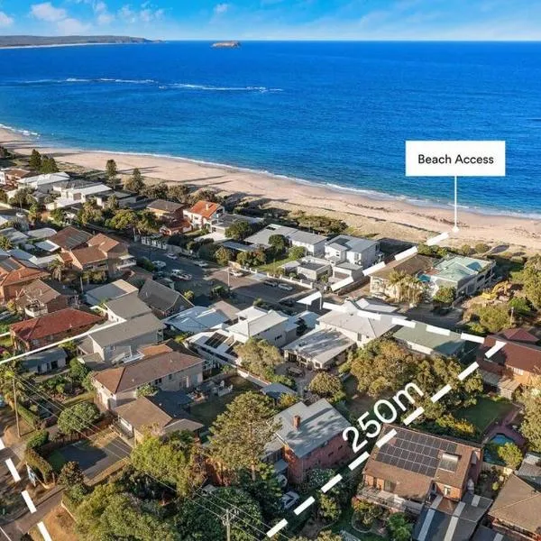 Spacious Ocean View Home in Noraville, hotel en Caves Beach