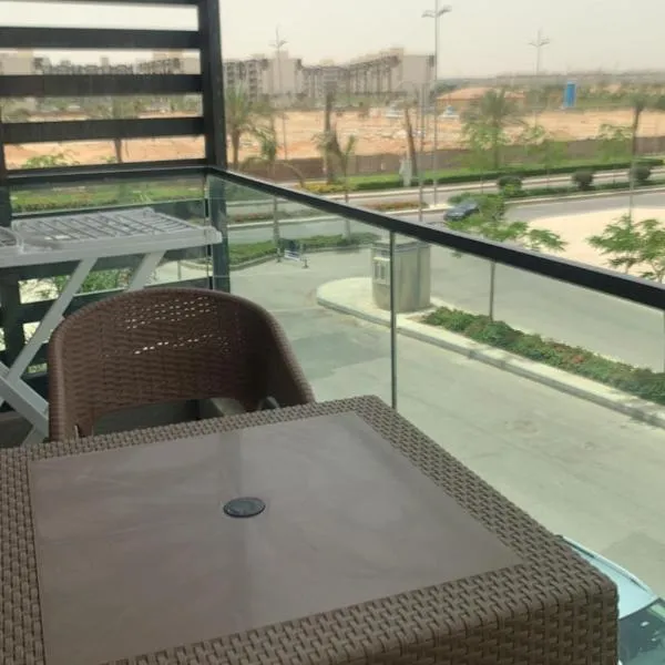 2BR Amazing location madinaty B15 مدينتي, hotel a Madinat Al Ashir min Ramadan