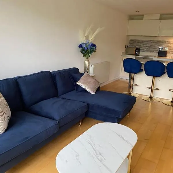 Modern apartment, Fistral beach, hotel in Newquay