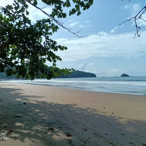 Hotel Campismo Praia Grande, hotelli kohteessa Água-Côco