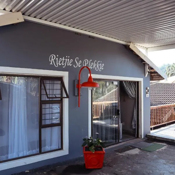 Rietjie Se Plekkie, hotel in Amanzimtoti