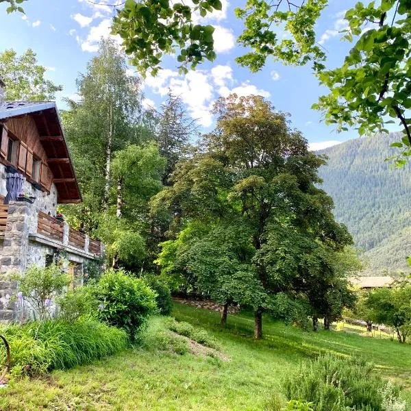 Chalet Le Tilleul, hotell i Saint-Martin-Vésubie