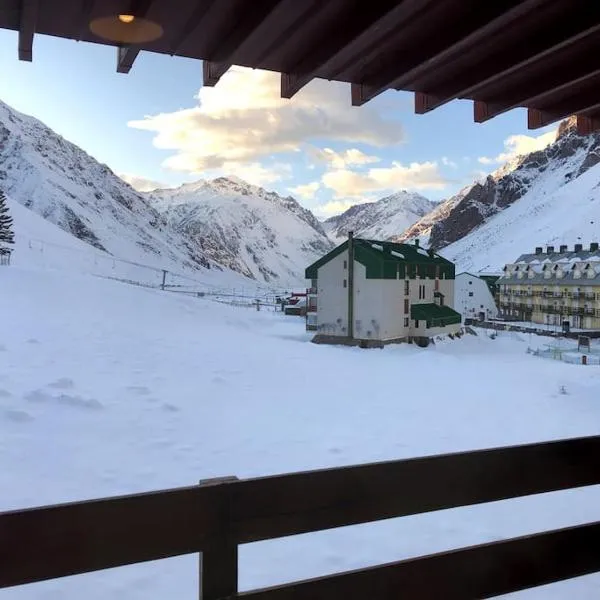 Viesnīca Refugio en Penitentes pilsētā Los Penitentesa