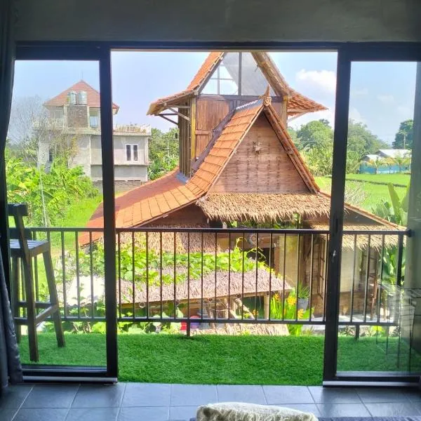 KUBU BLACK HOUSE, hotel in Mendaya