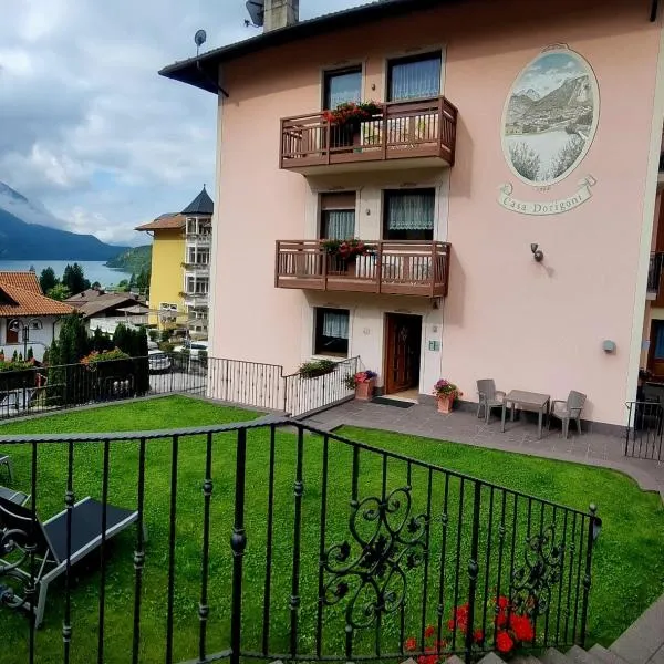 Casa Vacanze Dorigoni, hotel v mestu Molveno