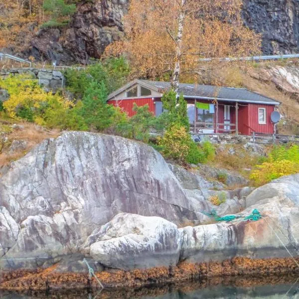 Beautiful Home In Vallavik With Kitchen, Hotel in Eidfjord