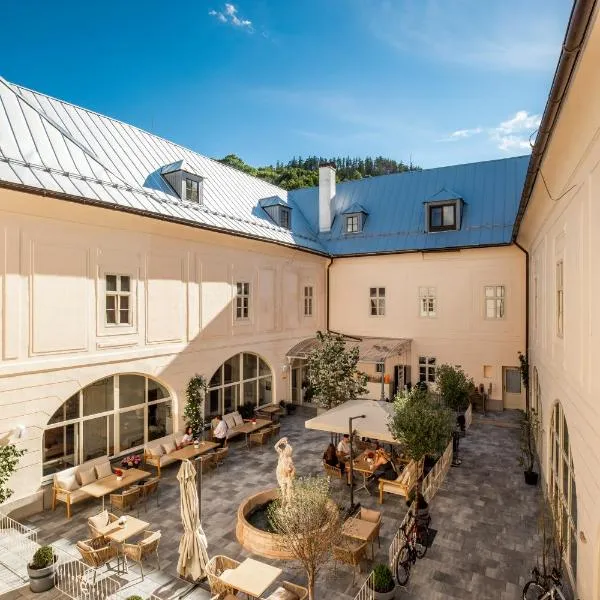 Opera apartments, khách sạn ở Banská Štiavnica