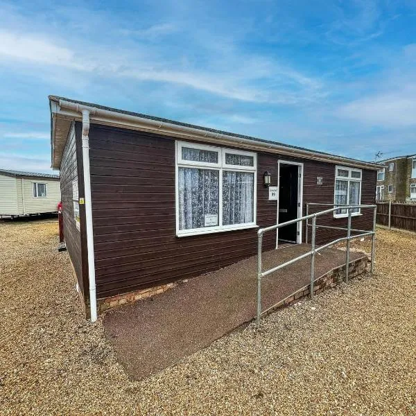 5 Berth Dog Friendly Lodge In Hunstanton By The Beach Ref 13015Rn, hotel i Hunstanton