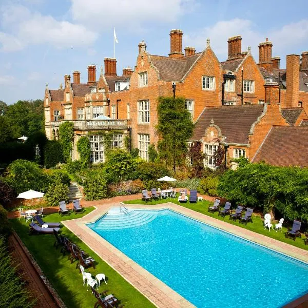 Tylney Hall Hotel, hotel din Aldershot