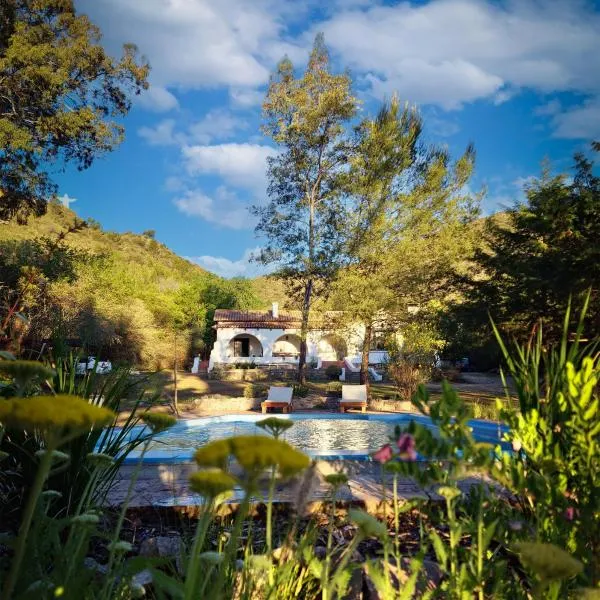 Casa al pie de la Montaña, hotel u gradu 'La Cumbre'