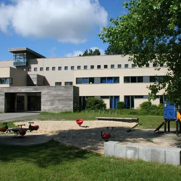 Jeugdherberg De Peerdevisser, hotel di Oostduinkerke