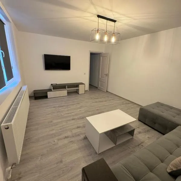 Apartament modern, totul nou, in centrul orasului, מלון בGiurgiu