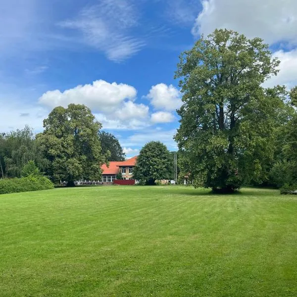 Nykøbing Falster Vandrehjem, hotel in Nykøbing Falster