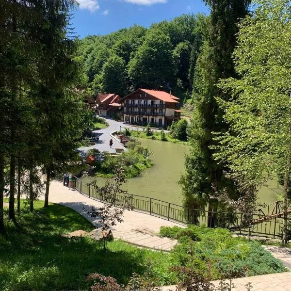 Hotel Ozero Vita, hotell i Volosjanka