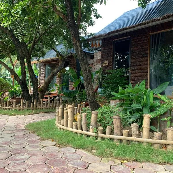 Peaceful refuge homestay, hotel i Ninh Binh