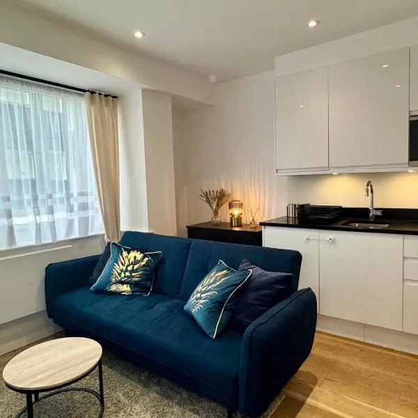 Luxury 2 Bedroom Apartment in Central Croydon with Free Parking, hotel em Purley