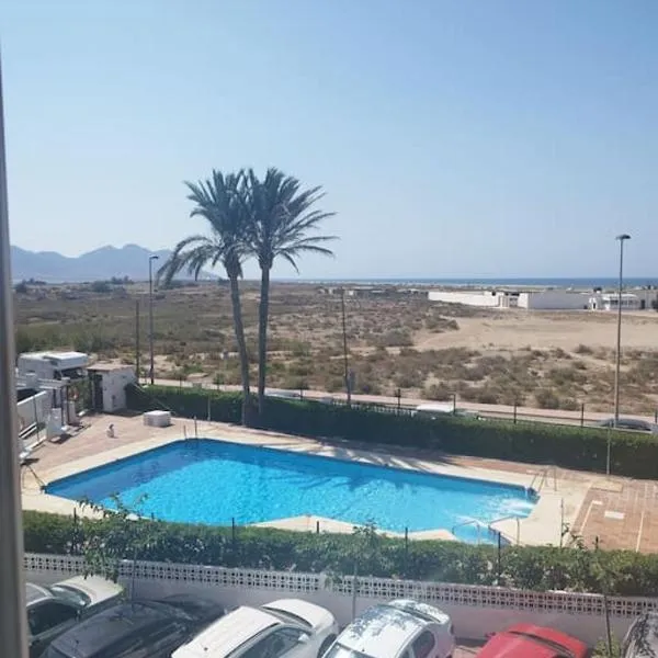 Placer en primera línea de playa, hotelli kohteessa El Cabo de Gata