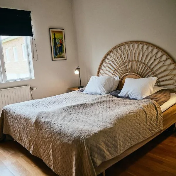 Herrestad Bed & Guestroom, hotel in Sunnaryd