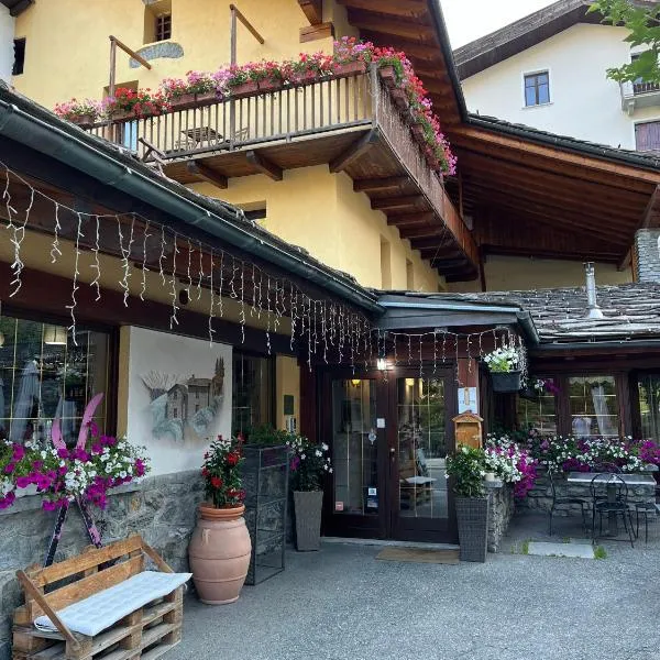 Hotel Coeur Du Village, hotell i La Thuile