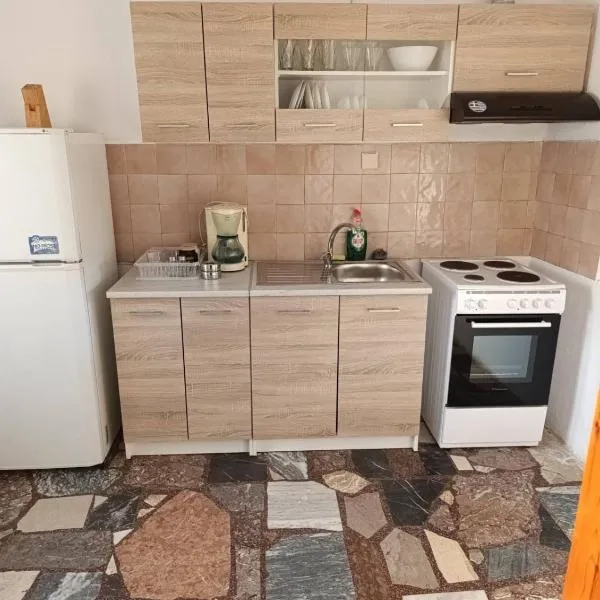 Porto Molo Apartment, khách sạn ở Mándra