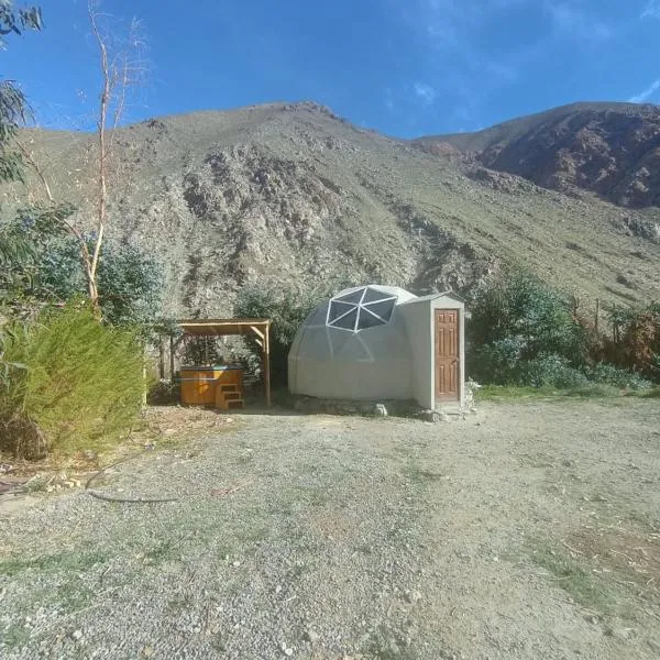 Hermoso Domo privado para 2 personas con tinaja-Cochiguaz Valle De Elqui, отель в городе Эль-Санхеадо