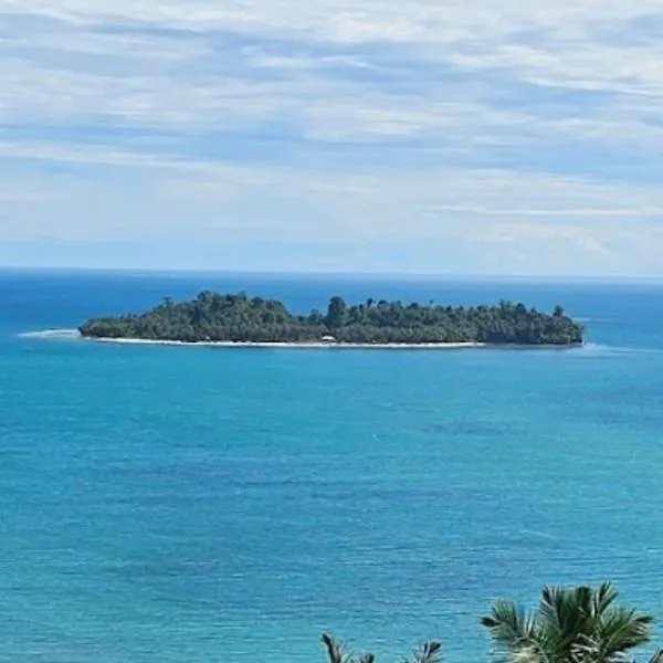 The view padang, Amazing view, food, drink, sleep, transport, 8 mins Mentawai fast ferry, hotel em Padang