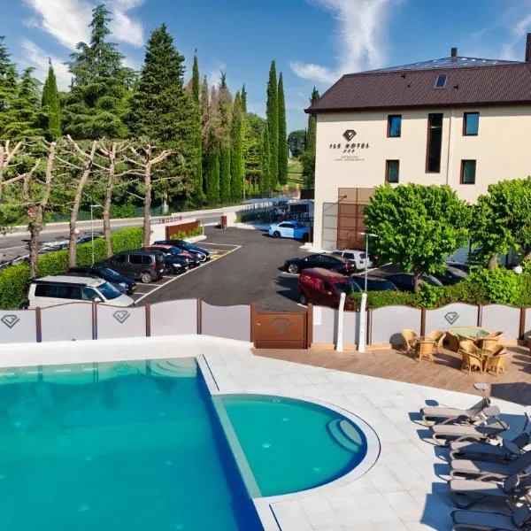 Ile Hotel, hotel en Peschiera del Garda