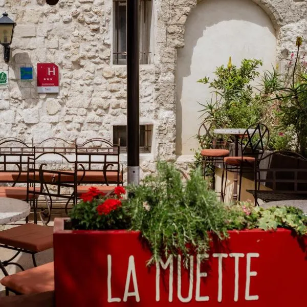 Hôtel La Muette, hotel in Arles