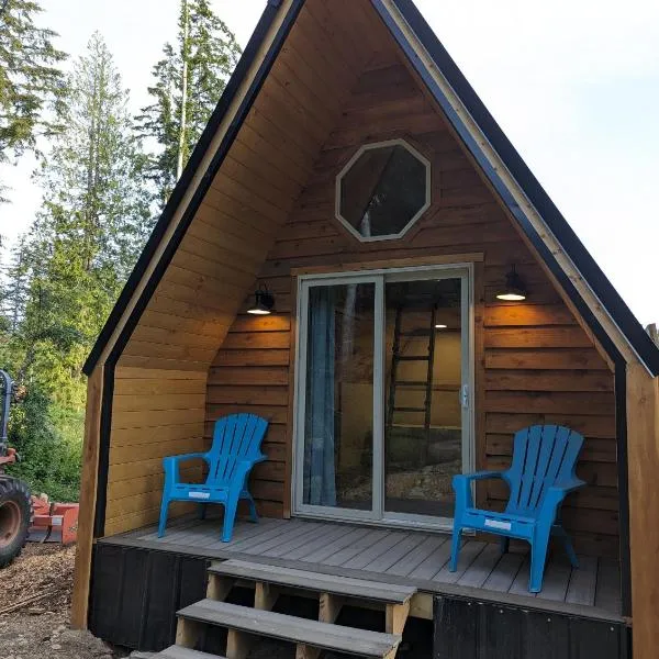 Tree Ring Cabin on 33 Acres, hotel in Brew Bay