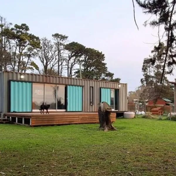 Casa container en Santa Clara del Mar, hotel in Santa Clara del Mar