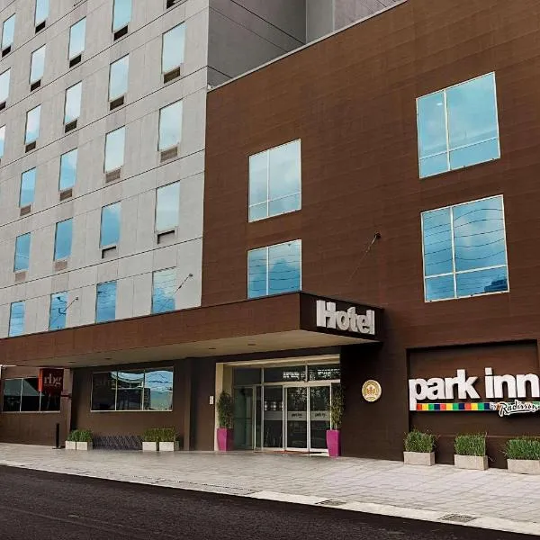 Park Inn San Jose by Radisson, hotel v destinaci Llorente