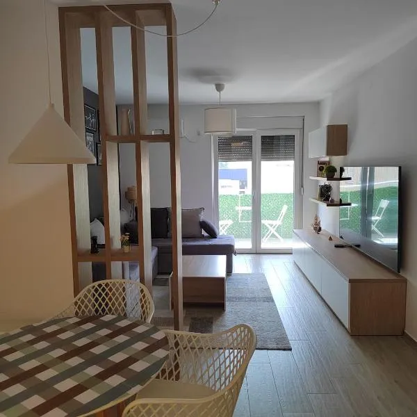 Lovely one bedroom apartment, отель в городе Koceljevo