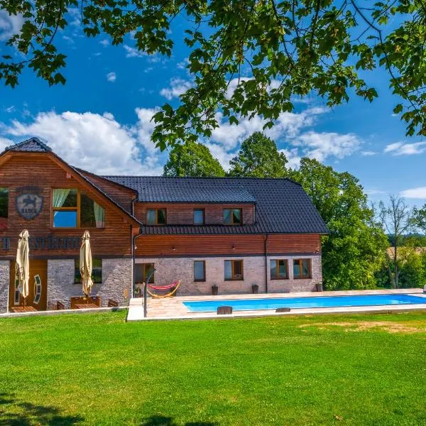 Ranch Jestřebice, hotel em Prčíce