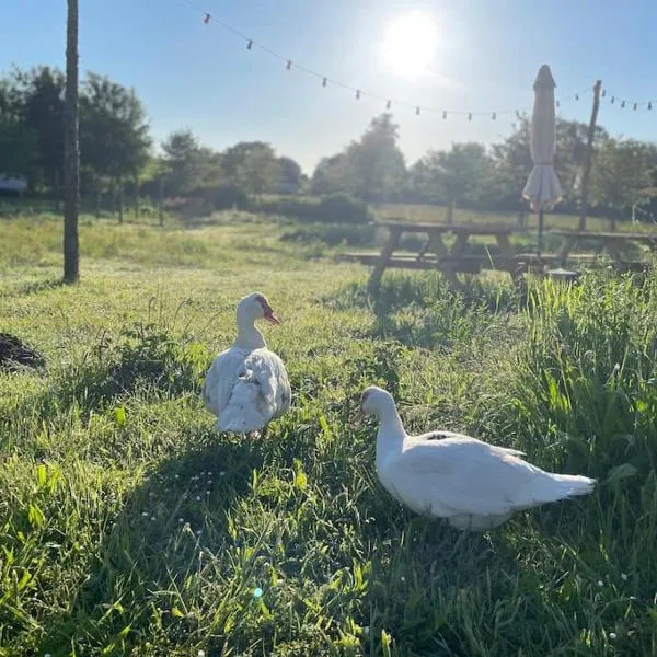 Farmen - beautiful view among animals, hotel i Vordingborg