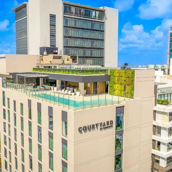 Courtyard by Marriott Santo Domingo Piantini, ξενοδοχείο σε Quita Sueño