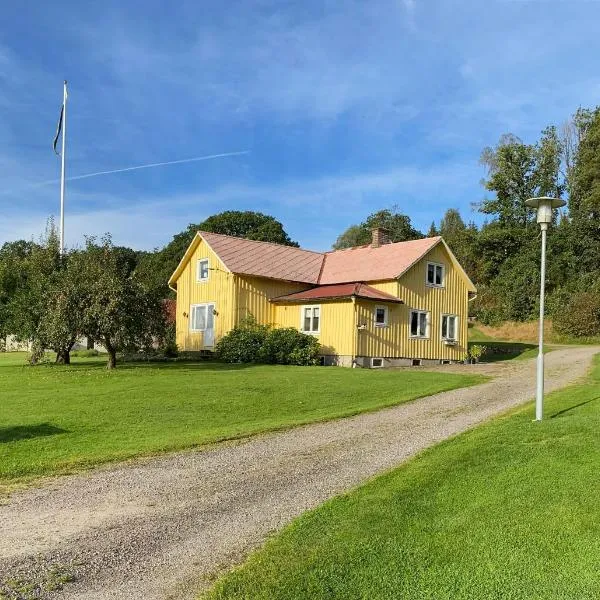 Hakestad 138, hotel in Ullared