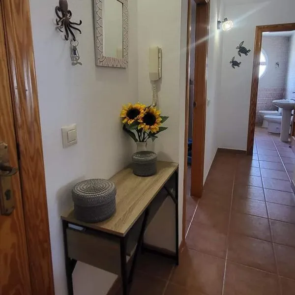 Apartamento playa del Lancón, hotel din Carboneras