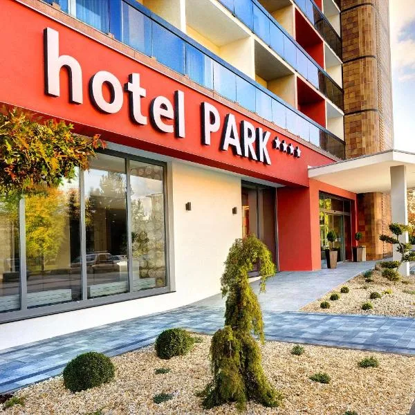 Hotel Park, hotel en Oravský Podzámok